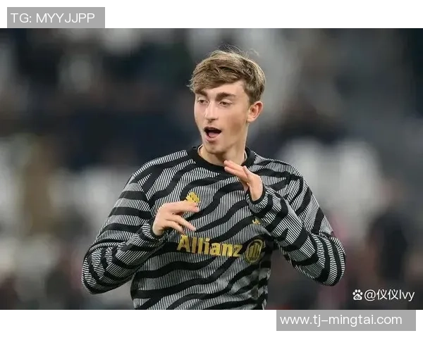 足球球星巧妙脚尖射门技艺解析：如何在瞬间打破防线创造进球机会